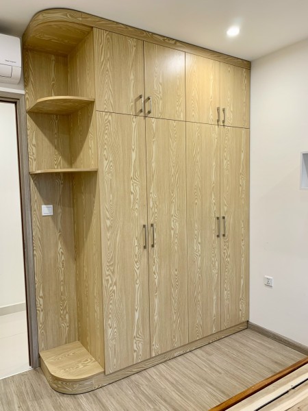 Cho thuê căn hộ 3PN nội thất cơ bản chỉ 9,5 triệu tại Vinhomes Quận 9