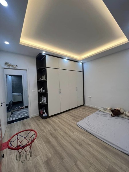 Bán nhà Đống Đa 6 tầng nhà mới - 55m2 - 6.8tỷ - Oto nằm gọn trong nhà.