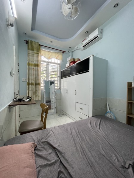 Trống 1 Phòng Nữ, Có Máy Lạnh Bao Điện Nước, Full Nội Thất, Nhà Wc Riêng, Không Chung Chủ, Giờ Tự Do