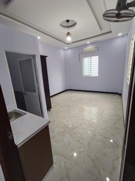 Cho thuê phòng trọ tại Trần Xuân Soạn, quận 7, để được 3 xe, 4 triệu/ tháng