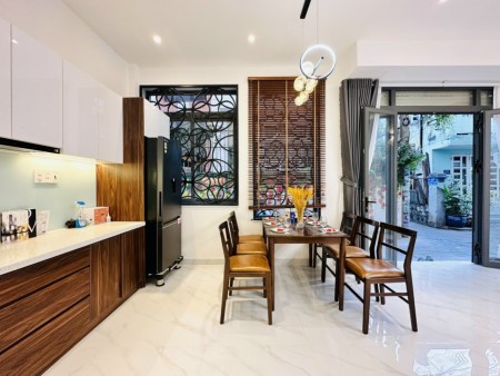 Bán nhà sau lưng căn mặt tiền đường Quang Trung, phường 8, Gò vấp