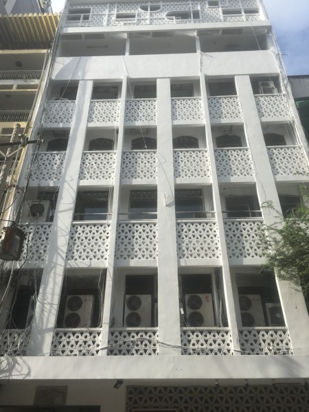 Cho thuê văn phòng tòa nhà Trần Phú đường Hai Bà Trưng, Bến Nghé, Quận 1, DT 18 - 400m2