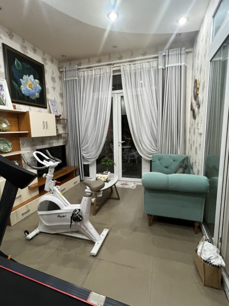 Chính chủ bán căn nhà biệt thự đẹp lung linh 2 MT đường số 1 khu dân cư Văn Lang