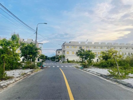Bán Lô đất sạch đẹp Khu Lakeside Bàu Tràm Liên Chiểu Đà Nẵng. Sổ đỏ. Chỉ 2,3 tỷ