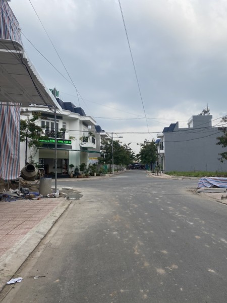 Bán đất thổ cư 100%, hạ tầng đồng bộ điện âm nước máy đầy đủ, sát chợ kinh doanh được ngay