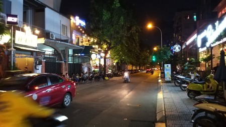 Cho thuê mặt tiền ngay CMT8 Q3 ngang 7m 3T chỉ 45 triệu *Cam kết thông tin thật*