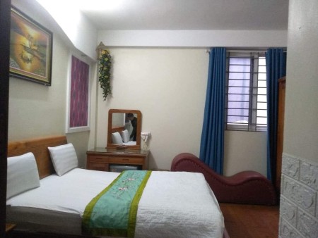 Bán nhà Dịch Vọng Hậu, 8 tầng thang máy, đang có dòng tiền khủng, diện tích 50m2, 10 tỷ 5
