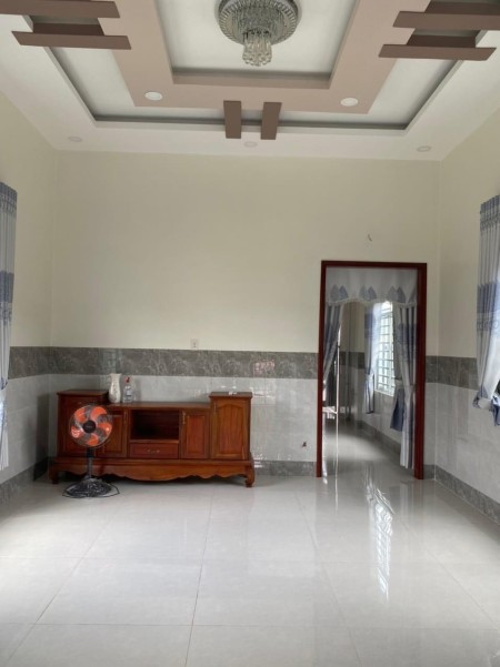 Bán nhà tặng nội thất 145m2 750tr 2pn 3wc 1pb 1pk Gò Dầu TN SHR