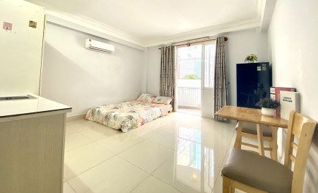 Cho thuê căn hộ dịch vụ nội thất đầy đủ ,free tiền điện ,gần cầu vượt nguyễn thái sơn