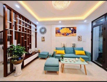 Bán nhà Tây Sơn, giao thông thuận tiện,tiện ích xunh quanh 4.8 tỷ