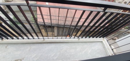 Cho thuê chung cư mini gần đường Thanh Niên, Hồ Tây