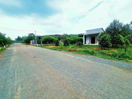 Đất thổ cư sổ sẳn đường nhựa qh 42m gần kcn sân bay chung dùng giá đầu tư 350tr