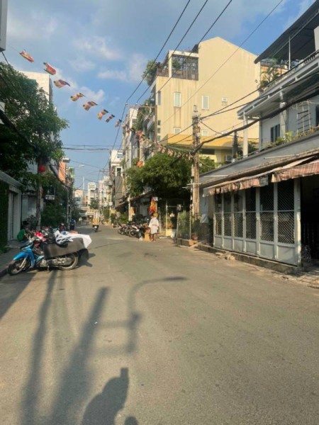 Bán gấp nhà HXT Hậu Giang , phường 9, quận 6. dt: 4x21m, giá chỉ 8.9 tỷ tl