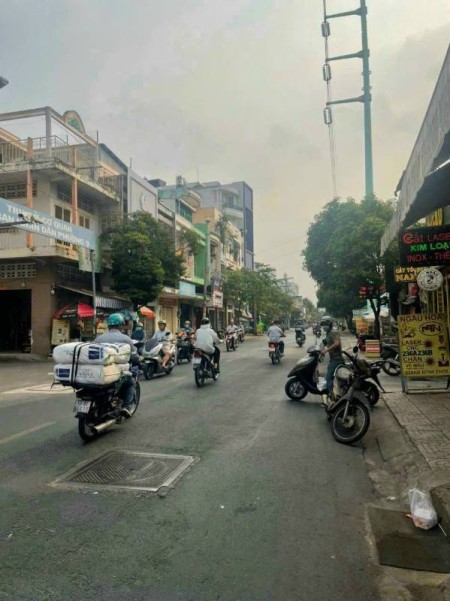 Bán nhà mặt tiền Tân Hòa Đông, giá rẻ giáp quận 6- DT: 3,9*22M. giá 8,9 tỷ tl.