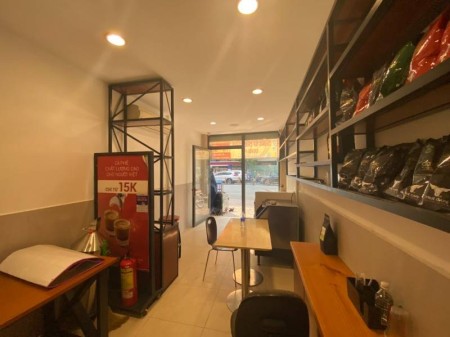 Bán nhà mặt tiền kinh doanh đường 3 tháng 2. DT: 3 x 9m. Giá chỉ 8,6 tỷ tl