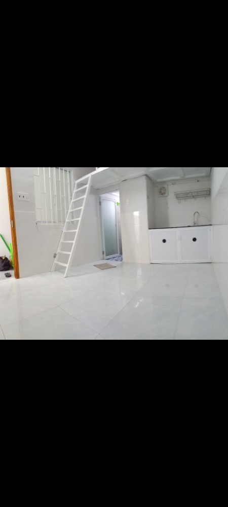 Phòng trọ có tolet riêng, gác, máy lạnh, lối đi riêng