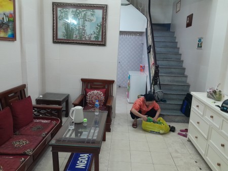 Chính chủ cho thuê nhà riêng 30m2 x 3,5 tầng