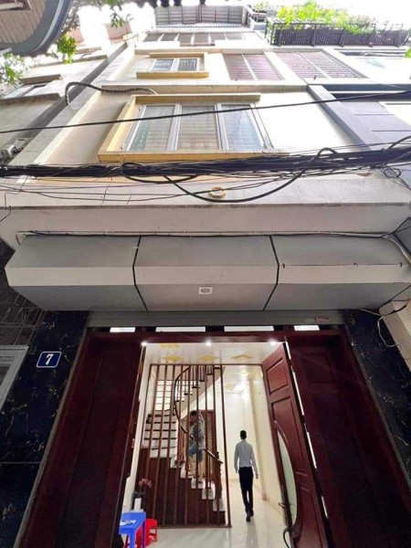 Bán nhà gốc Bồ Đề Hoàng Mai 5tầng giá hợp lý