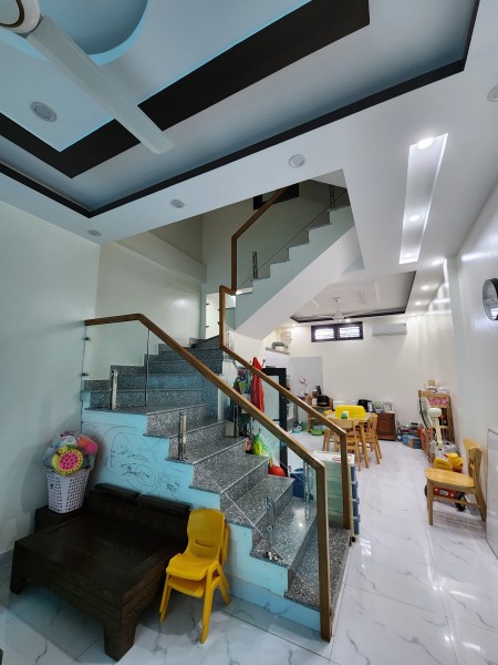 Bán nhà sát lô 27 Lê Hồng Phong 51,4 m2 x 3,5 tầng. Giá 2.690 Tỷ.
