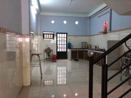 Bán nhà mặt tiền đường Phạm Thế Hiển, sổ vuông vức 80m2 dân trí cao, đồng bộ. giá 6 tỷ 4