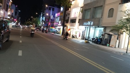 Cho thuê góc 2MT 25m Nguyễn Công Trứ Q1 Chỉ 199tr *Cam Kết Thông Tin Thật*
