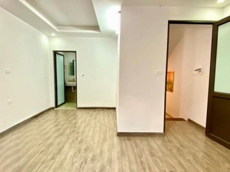 Bán nhà xuân đỉnh. 35m2/5 tầng. 3.3tỷ.