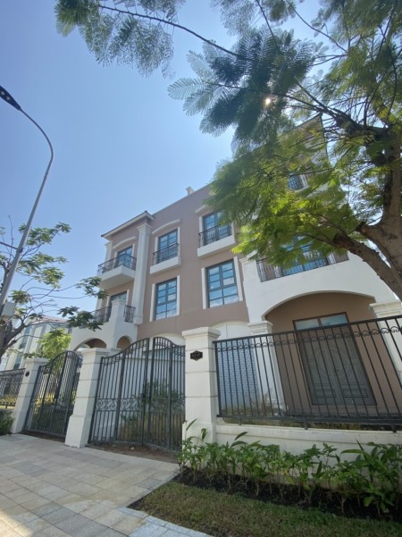 Bán biệt thự song lập 150m2 Vinhomes Quận 9, giá bán 19 tỷ BTP còn TL