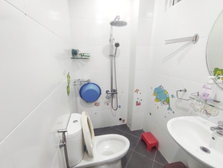 Cho thuê nhà nguyên căn 2PN 2WC, full nội thất, P5, Phú Nhuận
