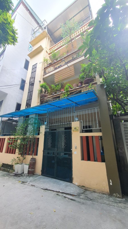 Bán Đất mặt hồ Hoàng Cầu, Vị trí Đẹp, Hiếm với 2 mặt tiền ô tô tránh. 279m, Mt 8m, 88 Tỷ. KDoanh