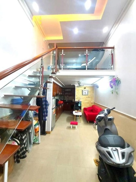 Bán nhà Bạch Mai, Hai Bà Trưng 28m, 4 tầng, mt 3.4m, giá 4.1 tỷ