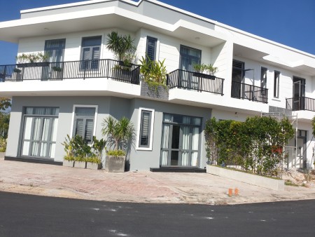 Chính chủ cần bán căn nhà 1T1L giá 580 triệu liền kề với TTTPM Bình Dương