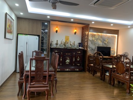 Chính chủ cần bán chung cư Cầu Giấy,MHDI Hoàng Quốc Việt.