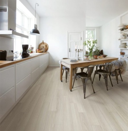 Bán nhà Lâm Du 37m2 x5 tầng, mới xây, thang máy, ô tô đỗ, vài bước ra phố
