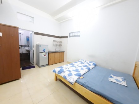 Chính chủ cho thuê phòng trọ Đất Thánh, Tân Bình, phòng full nt
