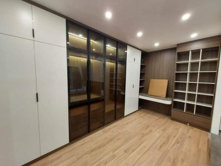 Nhà Đẹp Giáp Bát, Hoàng Mai 41m, 5 tầng, mt 6.5m, giá 6.6 tỷ.