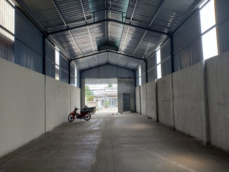 Cho thuê kho xưởng giá rẻ 300m2 mặt tiền đường Phạm Đăng Giảng, Bình Tân.