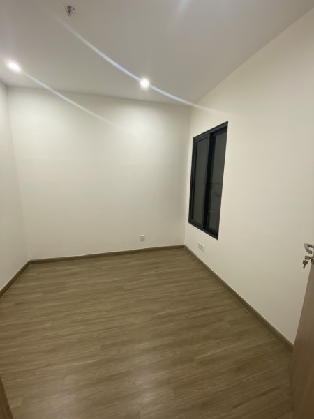 Cho thuê căn hộ 1PN có rèm, tủ lạnh Vinhomes Quận 9 giá 4,5 triệu