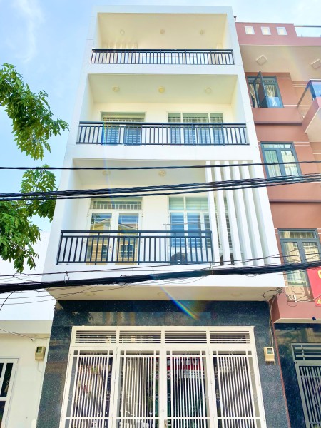 Cho thuê nhà 4 lầu gần Lottee Mart Quận 7 giá rẻ