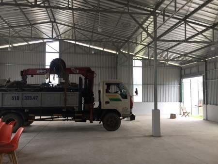 Cho thuê kho xưởng tiêu chuẩn 3800m2 mặt tiền đường Đặng Thúc Vịnh, Hóc Môn.