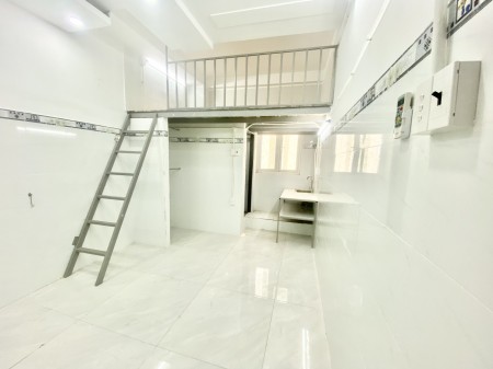 Cho thuê phòng gác máy lạnh ngay Hà Huy Giáp , chỉ 10p đến iuh