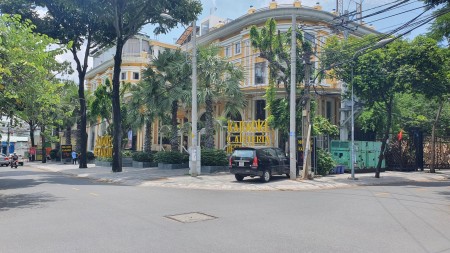 Đi đến slide 8