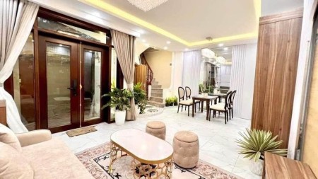 Bán nhà đẹp, ngõ nông, gần Bạch Mai, full nội thất, không gian xanh 45m 5 .3 tỷ