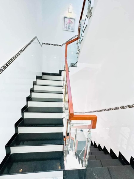 Nhà MT đường số Lê Văn Quới 48m2 - giá 5.69ty