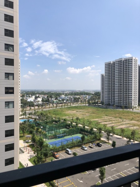 Cho thuê căn hộ 2PN có rèm 5,3 triệu tại Vinhomes Grand Park Quận 9