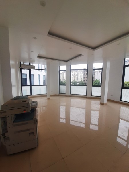 Cho thuê liền kề rộng 50m2 ở khu đất dịch vụ Vạn Phúc (lh:0389620916)
