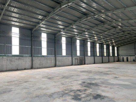 Cho thuê kho xưởng chứa hàng 500m2 tại mặt tiền đường Đào Duy Anh, Phú Nhuận.