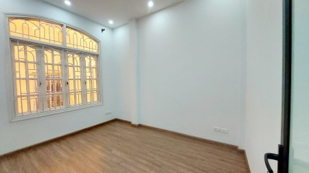 Bán nhà Trần Khát Chân, Hai Bà Trưng 3 bước ra phố 40m giá 4 tỷ