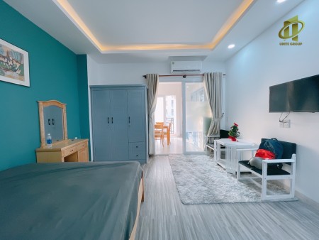 Căn Hộ 1PN Sang Trọng Hiện Đại - Full Nội Thất - Máy Giặt Riêng Gần Sân Bay