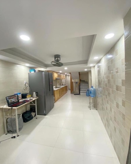 Bán nhà Nguyễn Đình Chiểu 5 tầng đúc, hẻm to 40m2 quân 3 giá chỉ 5,85 tỷ.