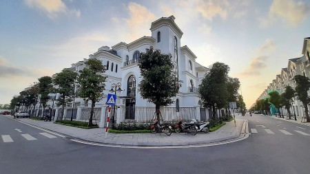 Bán gấp song lập san hô cạnh hồ 150m2 giá sốc 21.5 tỷ vinhomes ocean park